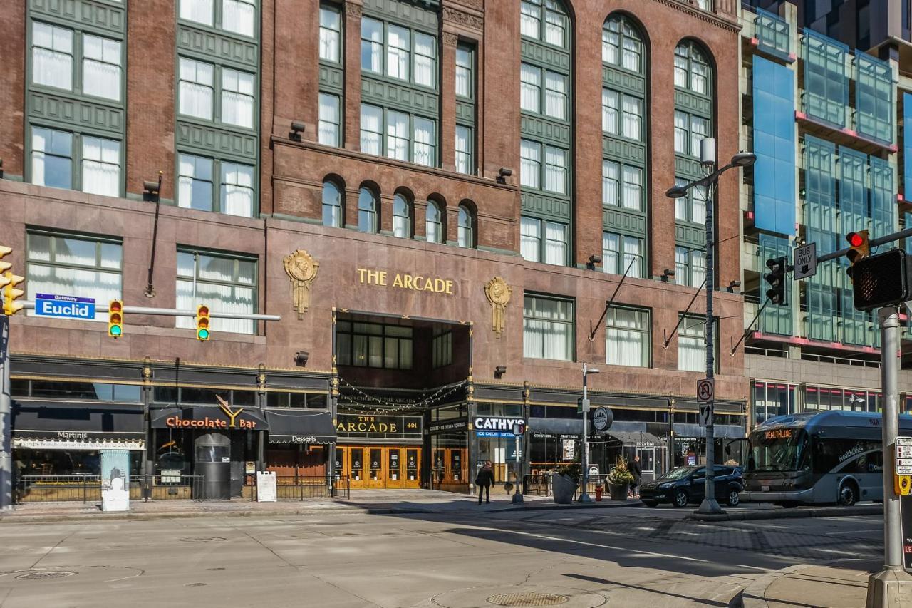 Frontdesk 2015 East 4Th Street Apts Downtown Cleveland Lägenhet Exteriör bild